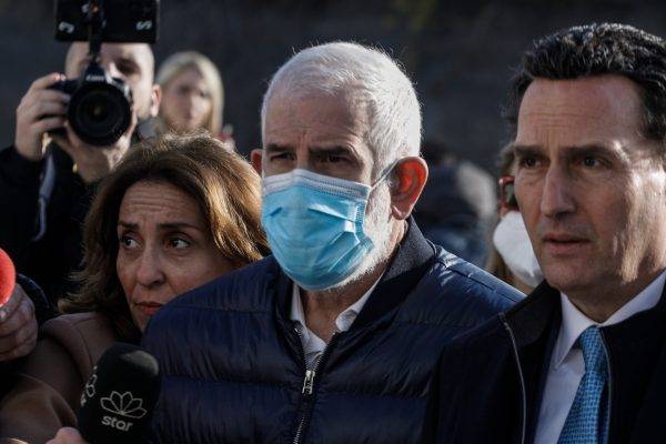 Πέτρος Φιλιππίδης: Την αθώωσή του για την κατηγορία του βιασμού κατ’ εξακολούθηση προτείνει η εισαγγελέας