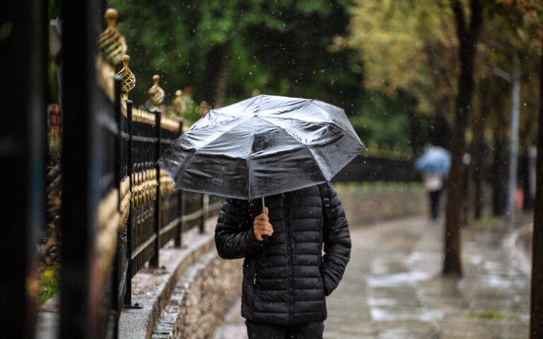 Άστατος ο καιρός και σήμερα