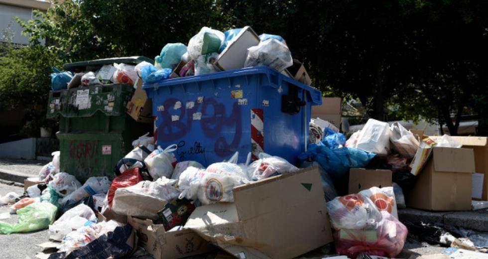 Θεσσαλονίκη: Βουνά από σκουπίδια στην ανατολική πόλη-Απαράδεκτες εικόνες στις γειτονιές