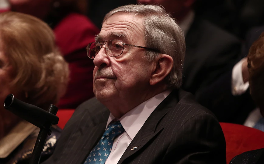 Τέως βασιλιάς Κωνσταντίνος: Θα ταφεί ως ιδιώτης – Οι αποφάσεις της κυβέρνησης