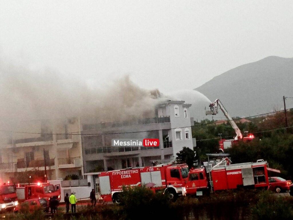 Καλαμάτα: Φωτιά ξέσπασε σε τριώροφο κτίσμα μετά από κεραυνό