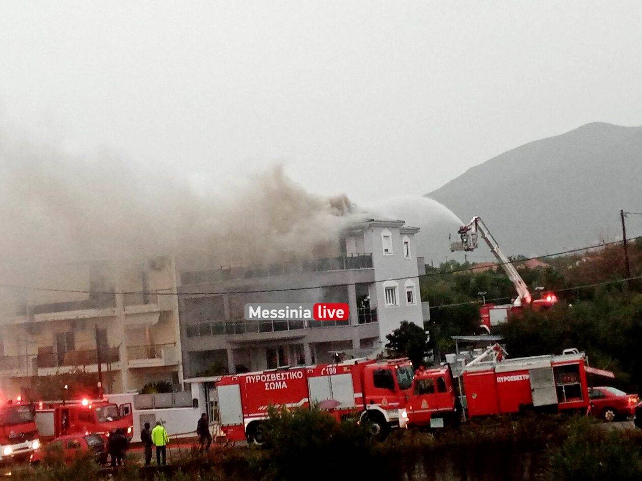 Καλαμάτα: Φωτιά ξέσπασε σε τριώροφο κτίσμα μετά από κεραυνό