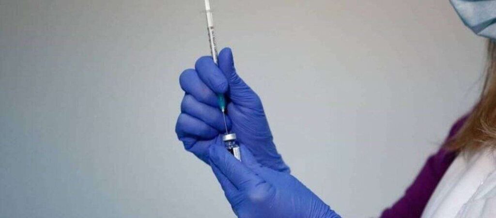 Δύο Έλληνες γιατροί κάνουν λόγο για ψευδοεπιστήμη και στήνουν στον τοίχο όσους παρέσυραν τον κόσμο στους μαζικούς εμβολιασμούς! ΗΧΗΤΙΚΟ Focus FM 103.6