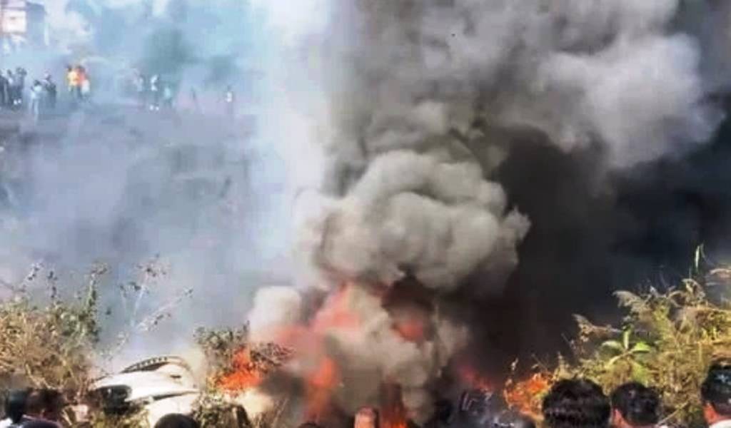 Συντριβή επιβατικού αεροσκάφους με 72 επιβαίνοντες στο Νεπάλ