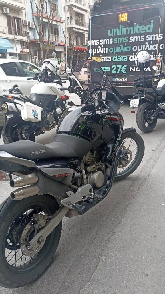 Θεσσαλονίκη: Αναστάτωση σε αστικό λεωφορείο – Αλλοδαποί προσπάθησαν να κλέψουν τσάντα // Φωτογραφίες Focus FM 103.6