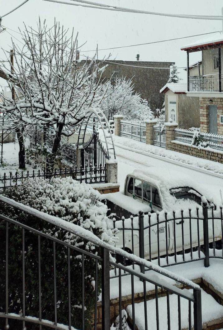 Κακοκαιρία: Στα «λευκά» Χορτιάτης και Φίλυρο Θεσσαλονίκης - Πού χρειάζονται αλυσίδες στη Δ. Μακεδονία