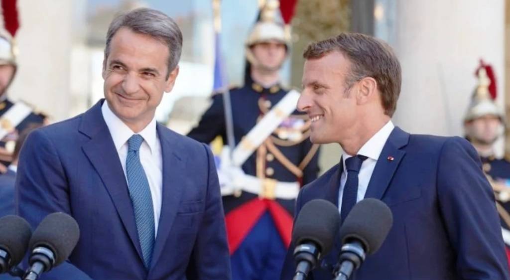 Τηλεφωνική επικοινωνία Μητσοτάκη – Μακρόν