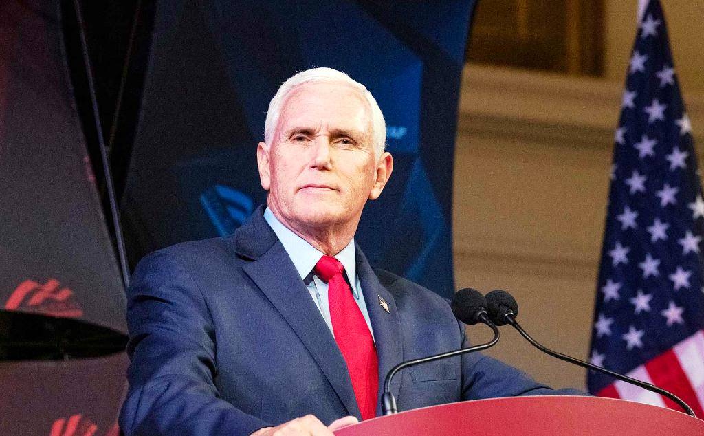 Έρευνα του FBI στο σπίτι του πρώην αντιπροέδρου Η.Π.Α Μάικ Πενς αναζητώντας “ξεχασμένα” απόρρητα έγγραφα