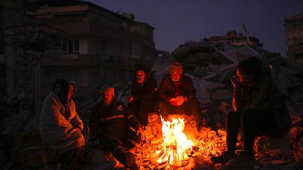 Συρία: Οικογένεια που γλίτωσε από τον φονικό σεισμό, ξεκληρίστηκε σε πυρκαγιά