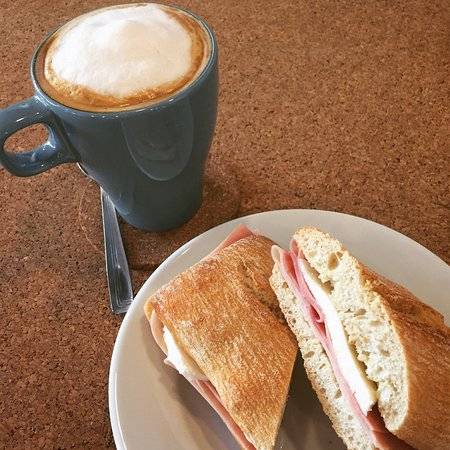 Συμβουλές σοκ της WSJ για ακρίβεια: Κόψτε το πρωινό και τον στιγμιαίο καφέ