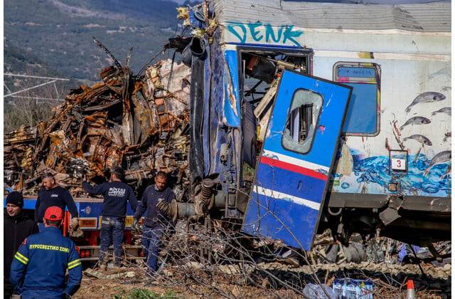 «Φτωχότεροι χωρίς εσάς» – Το Τμήμα Γεωπονίας του ΑΠΘ αποχαιρετά τους φοιτητές που έχασαν τη ζωή τους στα Τέμπη