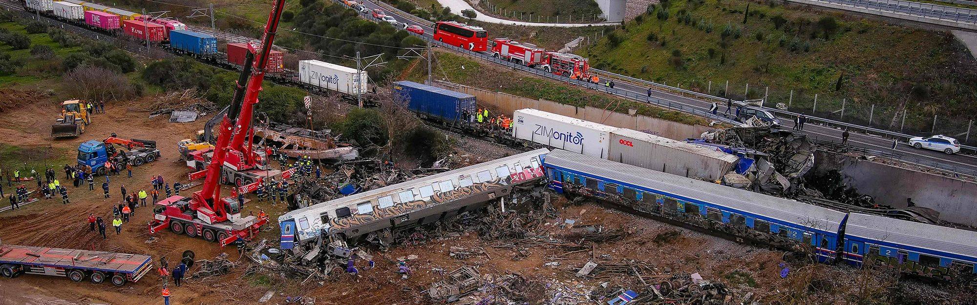 Συγκεντρώσεις διαμαρτυρίας σε όλη τη χώρα για την τραγωδία στα Τέμπη