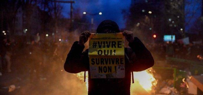 Εκατοντάδες χιλιάδες Γάλλοι στους δρόμους και σήμερα διαδήλωσαν ενάντια στο νέο συνταξιοδοτικό της Κυβέρνησης Μακρόν