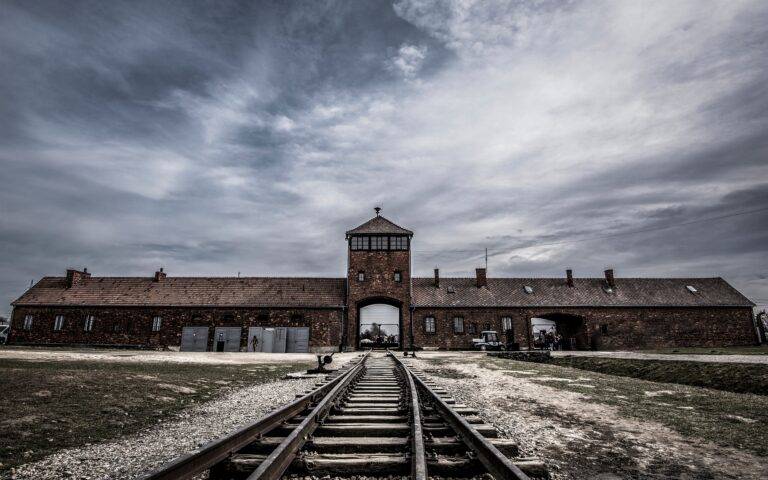 Πορεία μνήμης στο πλαίσιο της επετείου από την αναχώρηση του πρώτου συρμού για Άουσβιτς