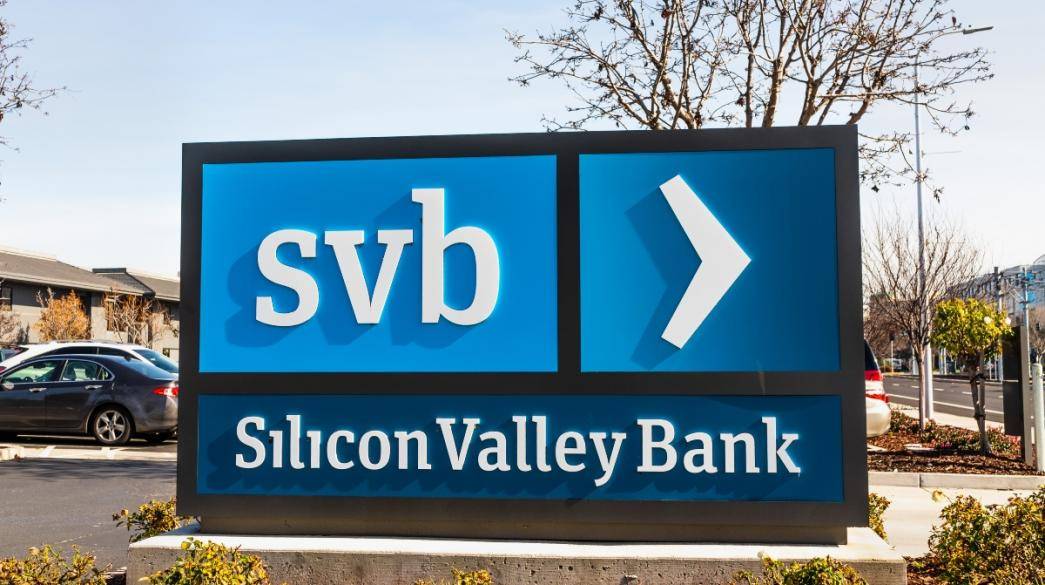 O CEO της SVB εξαργύρωσε μετοχές $2,2 εκατ. λίγο πριν την κατάρρευση