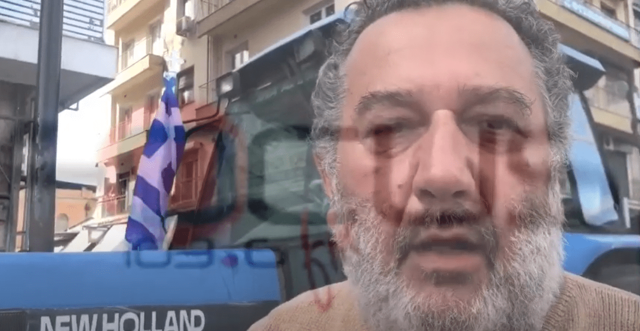 ΤΩΡΑ: Αγρότης με τρακτέρ στην κινητοποίηση στο κέντρο της Θεσσαλονίκης (Βίντεο)