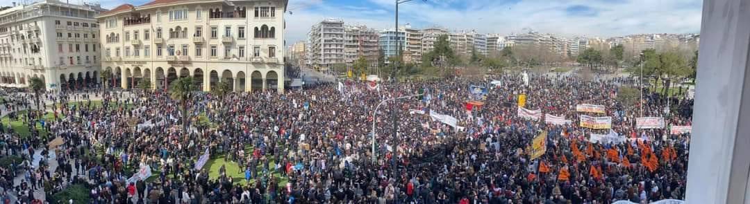 LIVE: Ξεκίνησε η πορεία διαμαρτυρίας στο κέντρο της Θεσσαλονίκη