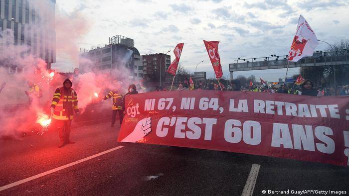 Συνεχίζουν οι Γάλλοι: Χάος με διαδηλώσεις και επεισόδια για ακόμα ένα βράδυ // ΒΙΝΤΕΟ