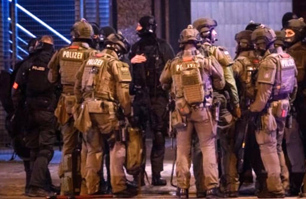 7 νεκροί, πιθανόν και ο δράστης σε ένοπλη επίθεση στο Αμβούργο