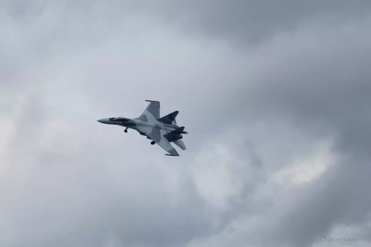 Ρωσικό SU-35 απογειώθηκε για να αναχαιτίσει αμερικανικά βομβαρδιστικά