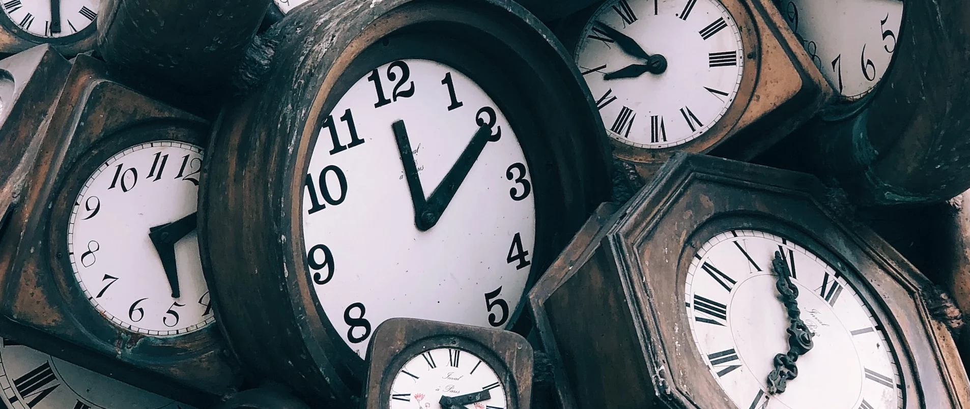 Αλλαγή ώρας 2023: Την Κυριακή (26/03) γυρίζουμε τα ρολόγια μας μία ώρα μπροστά