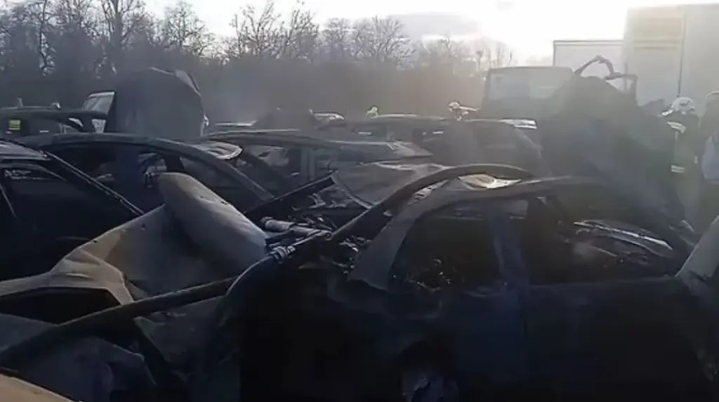 Ουγγαρία: Βίντεο – ΣΟΚ από τη στιγμή της καραμπόλας 42 οχημάτων