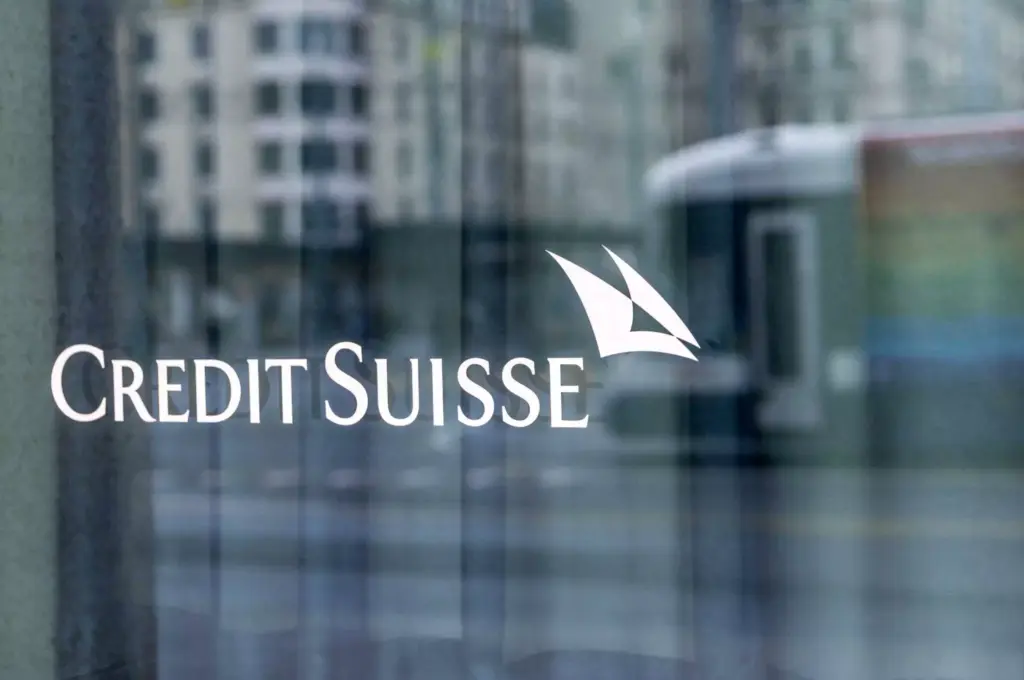 Credit Suisse: Στο «κόκκινο» οι αγορές – σκάνε κανόνια // Σε κατάσταση συναγερμού η ΕΚΤ