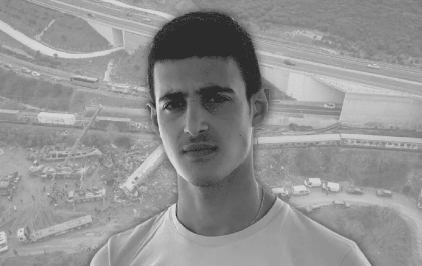 Τέμπη: “Ό,τι έμεινε θέλω να το θάψω” λέει ο πατέρας του Κυπριανού – Το προφητικό όνειρο του παππού του 23χρονου