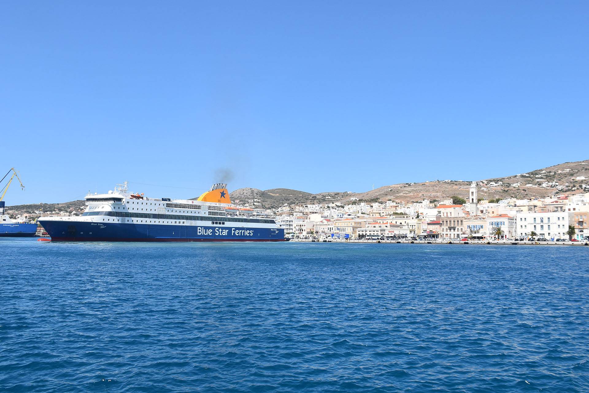 Συναγερμός στη Σύρο με σορό παιδιού που εντοπίστηκε στη θάλασσα μέσα στο λιμάνι - Μεγάλη επιχείρηση σε εξέλιξη