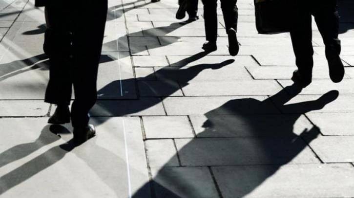 «Φρένο» στις τριετίες στον ιδιωτικό τομέα για τα επόμενα δύο έτη βάζει η Κομισιόν