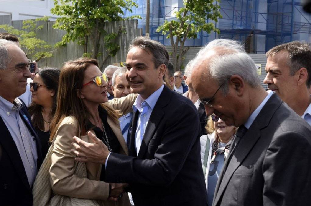 Ψήφισε στην Κηφισιά ο Κυριάκος Μητσοτάκης: «Αύριο θα ξημερώσει μια ακόμη καλύτερη ημέρα για τη χώρα μας»