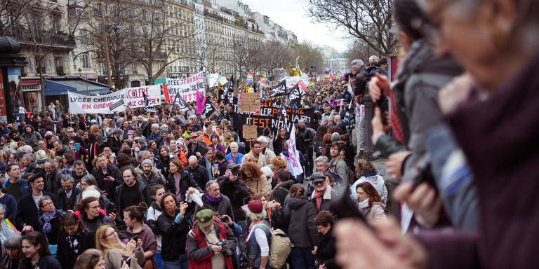 Γαλλία: Εκατοντάδες χιλιάδες στους δρόμους για το συνταξιοδοτικό
