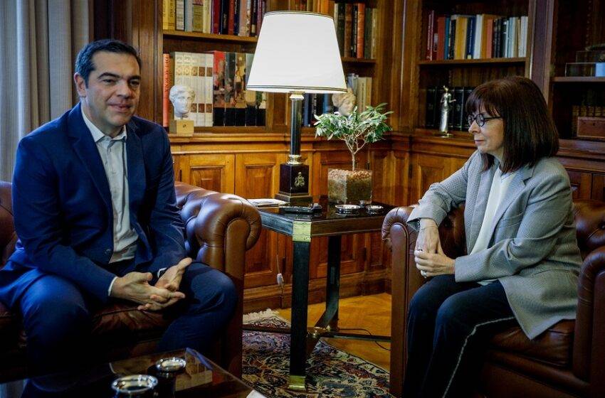 Στην Α. Σακελλαροπούλου ο Αλέξης Τσίπρας – Δεν παρέλαβε την διερευνητική εντολή από την ΠτΔ