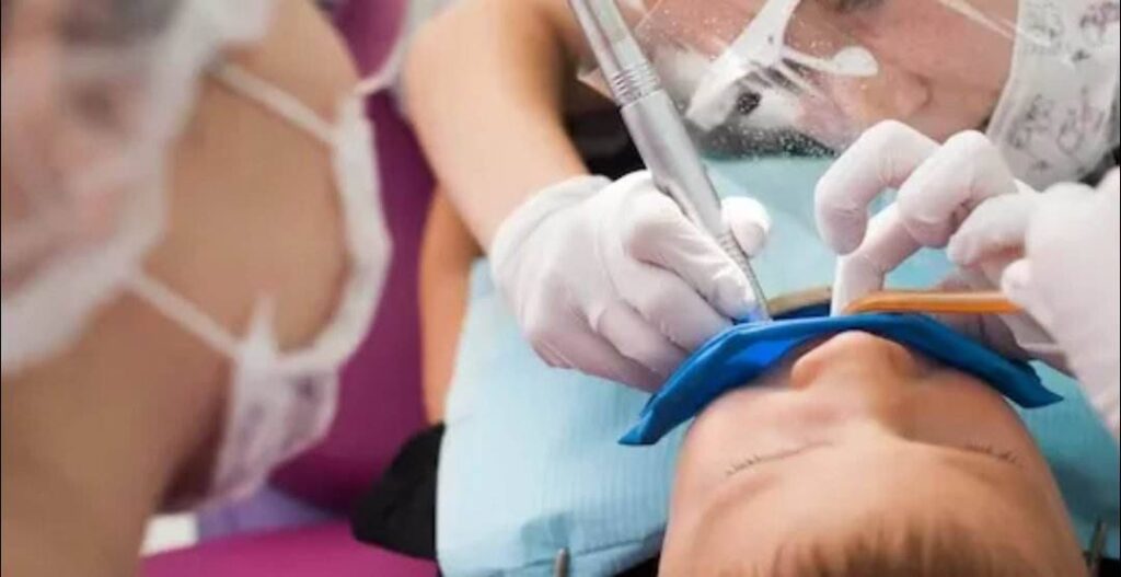 Dentist pass: Ξεκινά σήμερα για όλα τα παιδιά από 6 ως 12 ετών