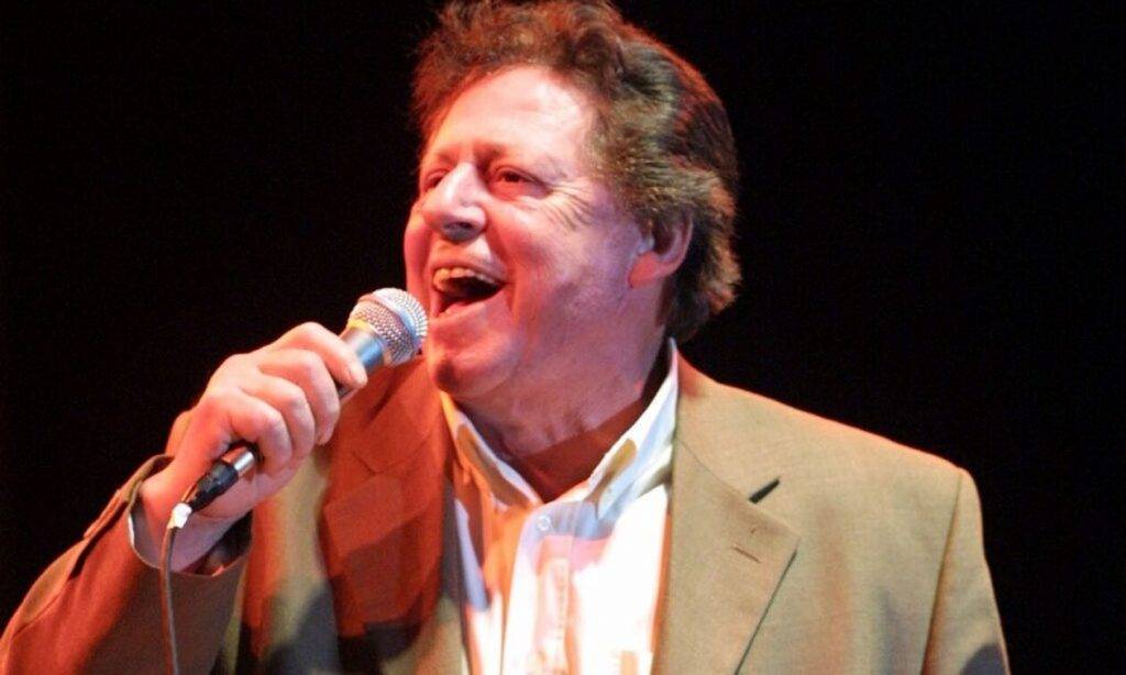 Θλίψη στον καλλιτεχνικό χώρο – Πέθανε ο τραγουδιστής Γιάννης Βογιατζής