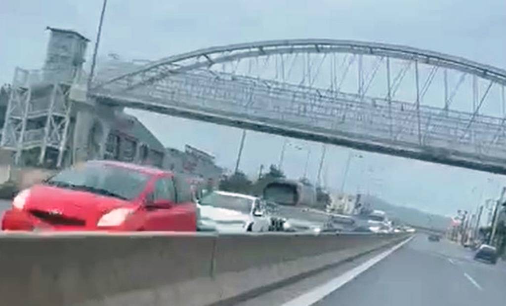Αυξημένη κίνηση και μποτιλιάρισμα στην Περιφερειακή οδό