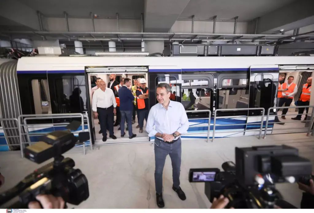 Μετρό Θεσσαλονίκης: Στο δοκιμαστικό δρομολόγιο ο Μητσοτάκης