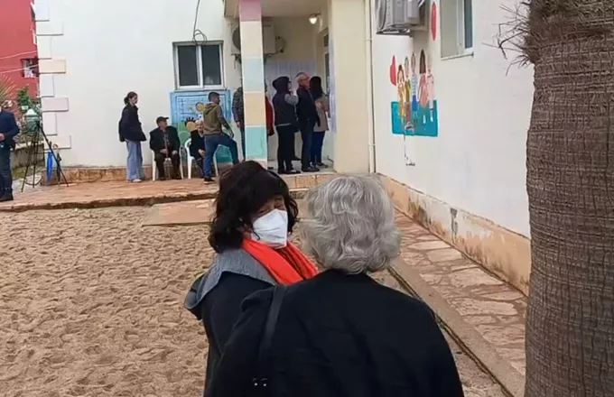 Ένταση στη Χειμάρρα: Σταμάτησε η καταμέτρηση των ψήφων – Καταγγελίες για νοθεία στις εκλογές //ΒΙΝΤΕΟ