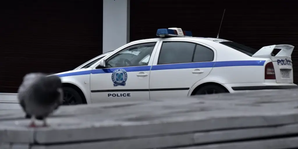 Κοζάνη: 49χρονος επιτέθηκε με ξίφος και με βέλη σε 52χρονο και τέσσερις αστυνομικούς