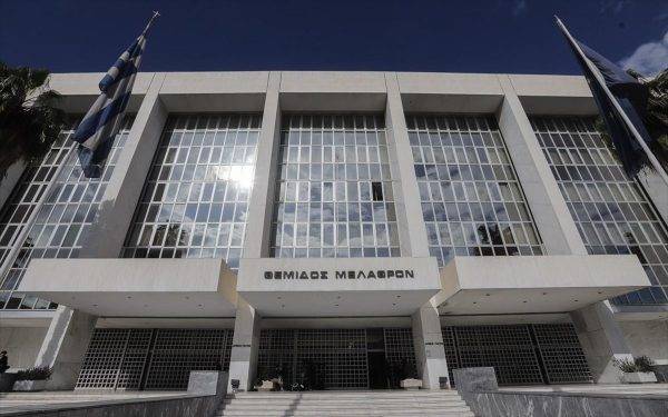 Πράσινο φως από τον Άρειο Πάγο σε 32 κόμματα για τη συμμετοχή τους στις εκλογές
