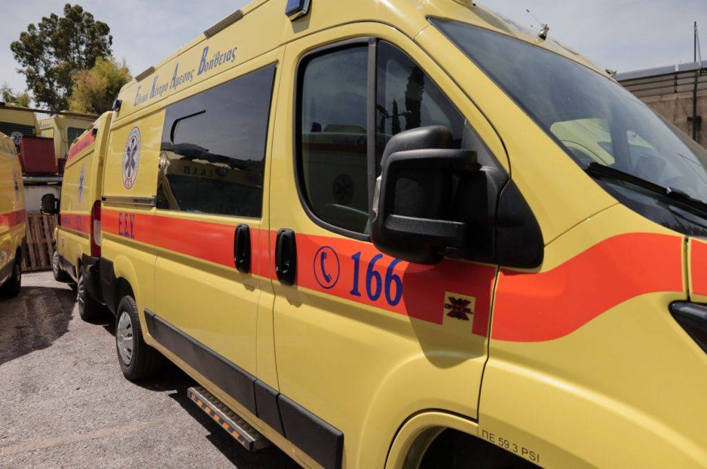 Νεκρή 59χρονη τουρίστρια σε χωριό της Κόνιτσας- Παρασύρθηκε από το αυτοκίνητο της