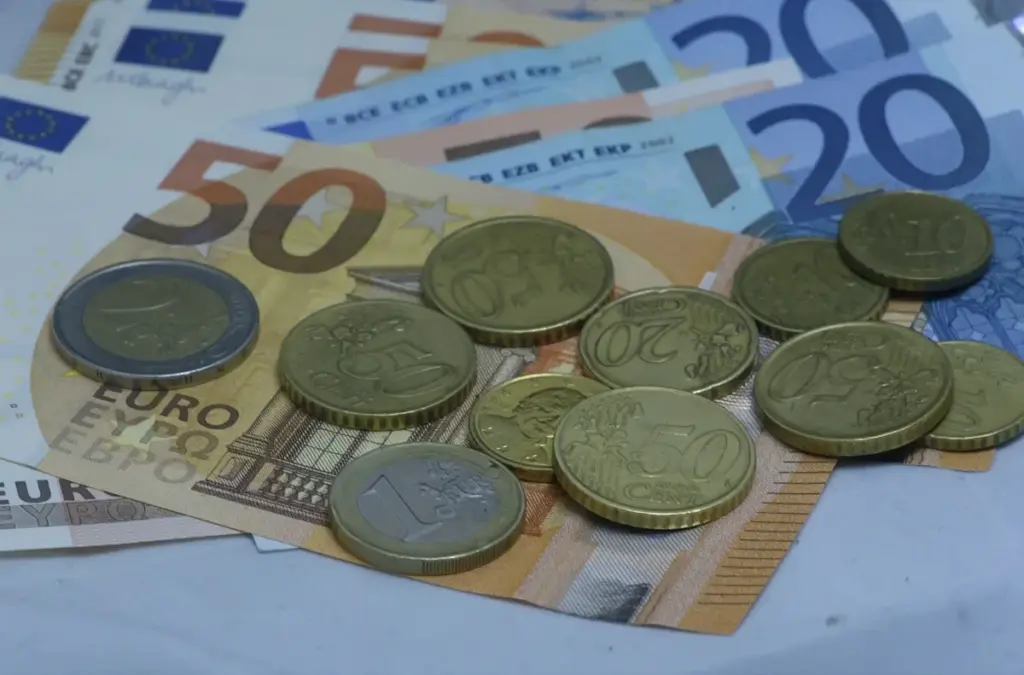 Οι ημερομηνίες πληρωμής συντάξεων και επιδομάτων για το μήνα Ιούλιο