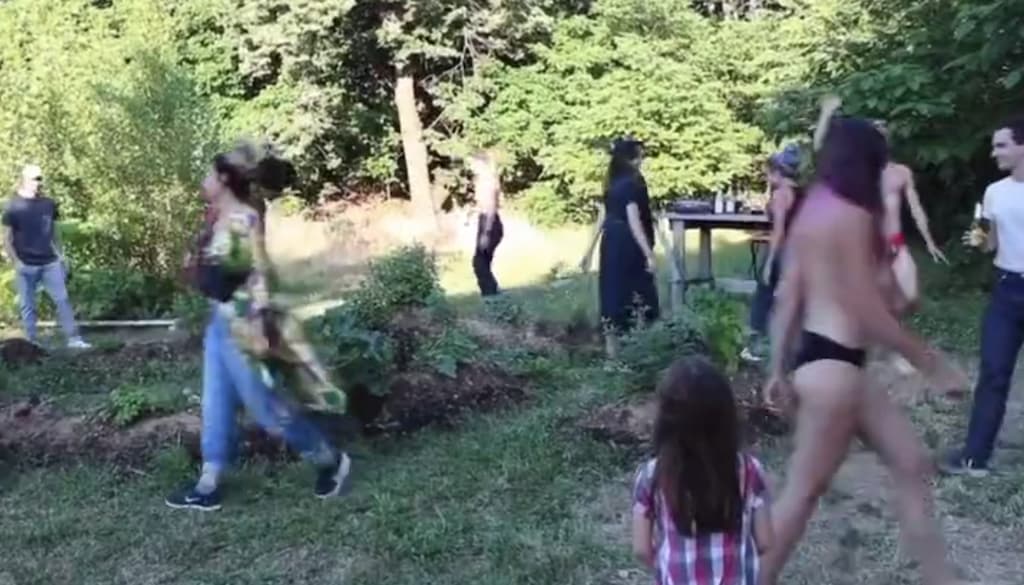 Γαλλία: Ερωτικές πράξεις με… φυτά, μπροστά σε παιδιά (VIDEO)