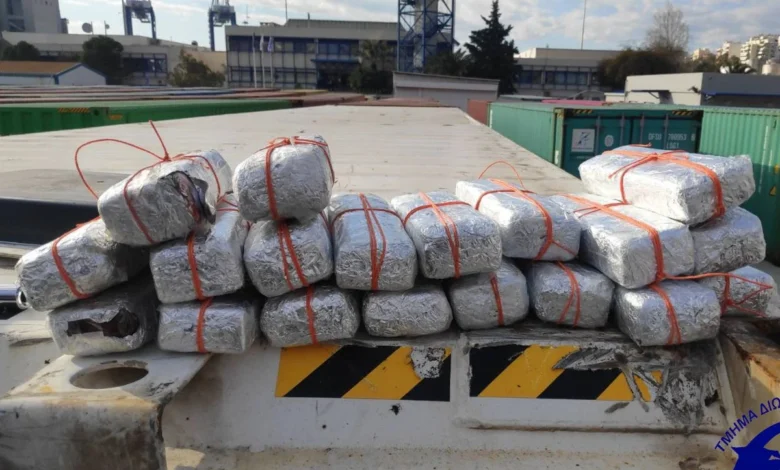 Θεσσαλονίκη: Κατασχέθηκαν δύο νέα φορτία με 160 κιλά κοκαΐνη από το ίδιο καρτέλ