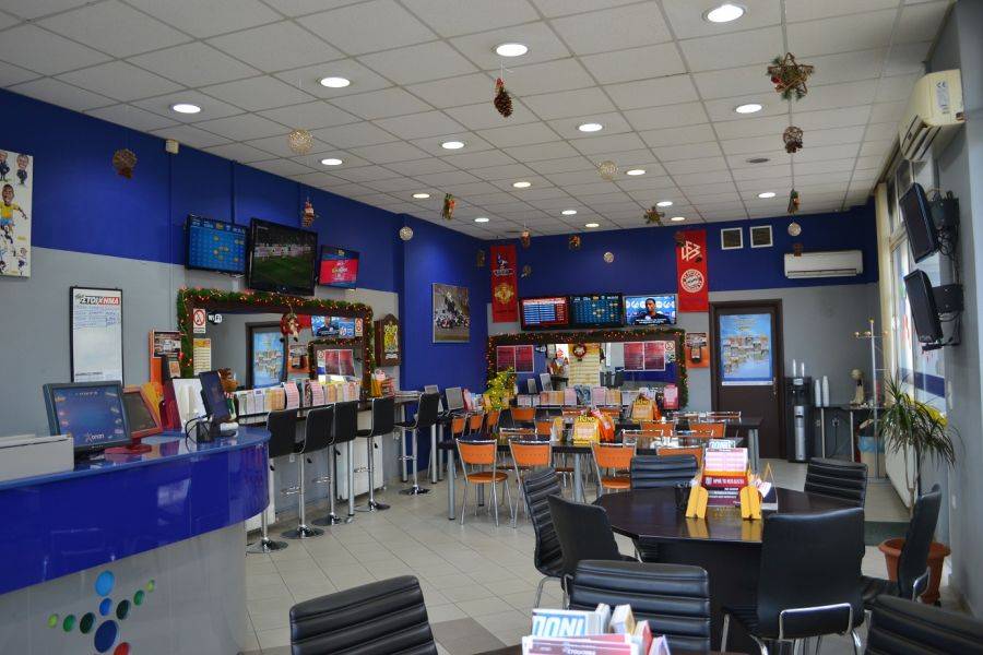 Ρομά πόνταρε πάνω από 11.000 σε τυχερά παίγνια και έφυγε χωρίς να πληρώσει!