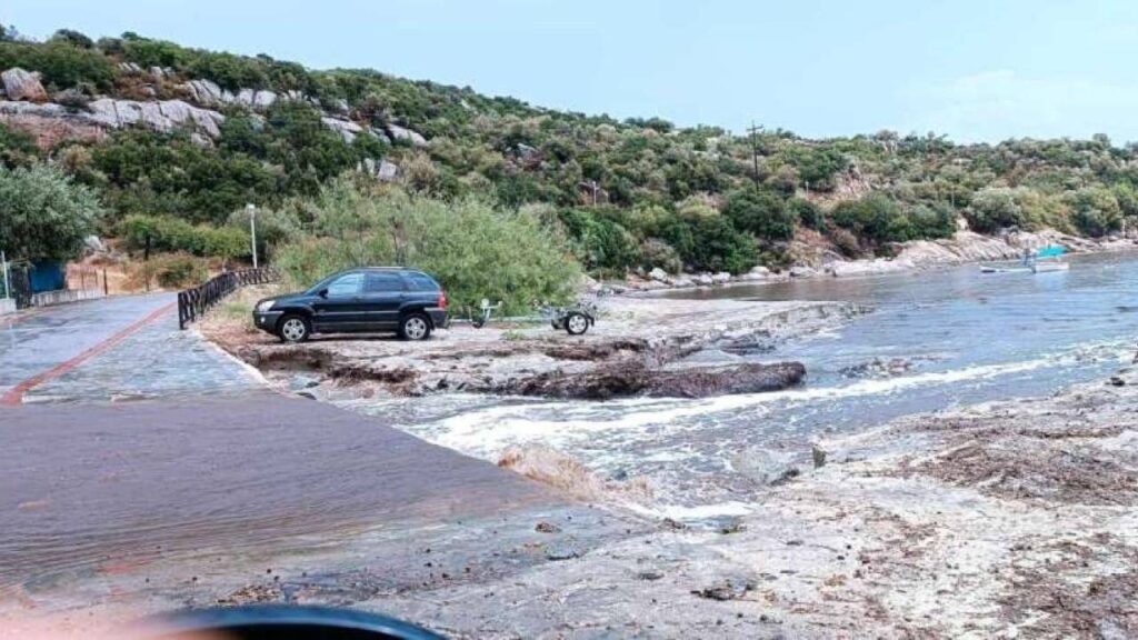 Κακοκαιρία: Κυκλοφοριακά προβλήματα σε επαρχιακούς δρόμους της Χαλκιδικής