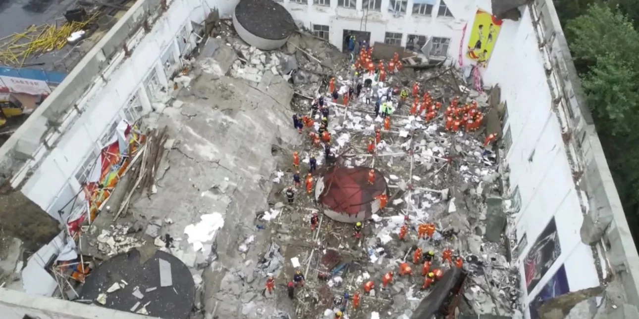 Κίνα: Δέκα νεκροί και ένας αγνοούμενος από κατάρρευση οροφής σχολικού γυμναστηρίου