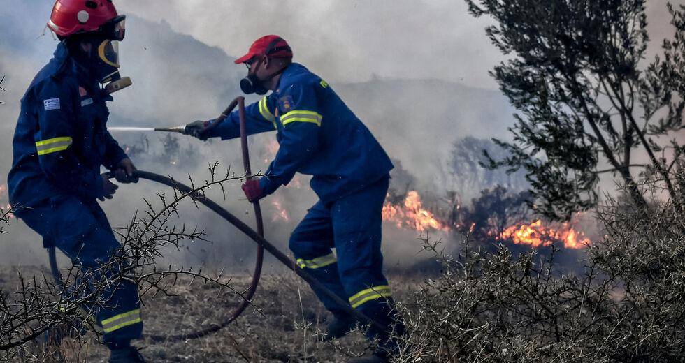 Φωτιά στη Ρόδο: Νέα αναζωπύρωση στο χωριό Ασκληπιείο