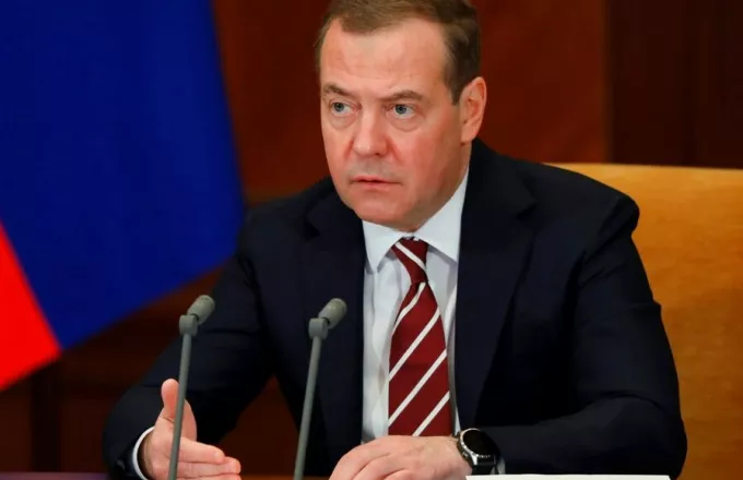 Ντιμίτρι Μεντβέντεφ: «Οι πόλεμοι τελειώνουν γρήγορα, είτε μέσω συνθήκης ειρήνης, είτε μέσω χρήσης πυρηνικών όπλων»