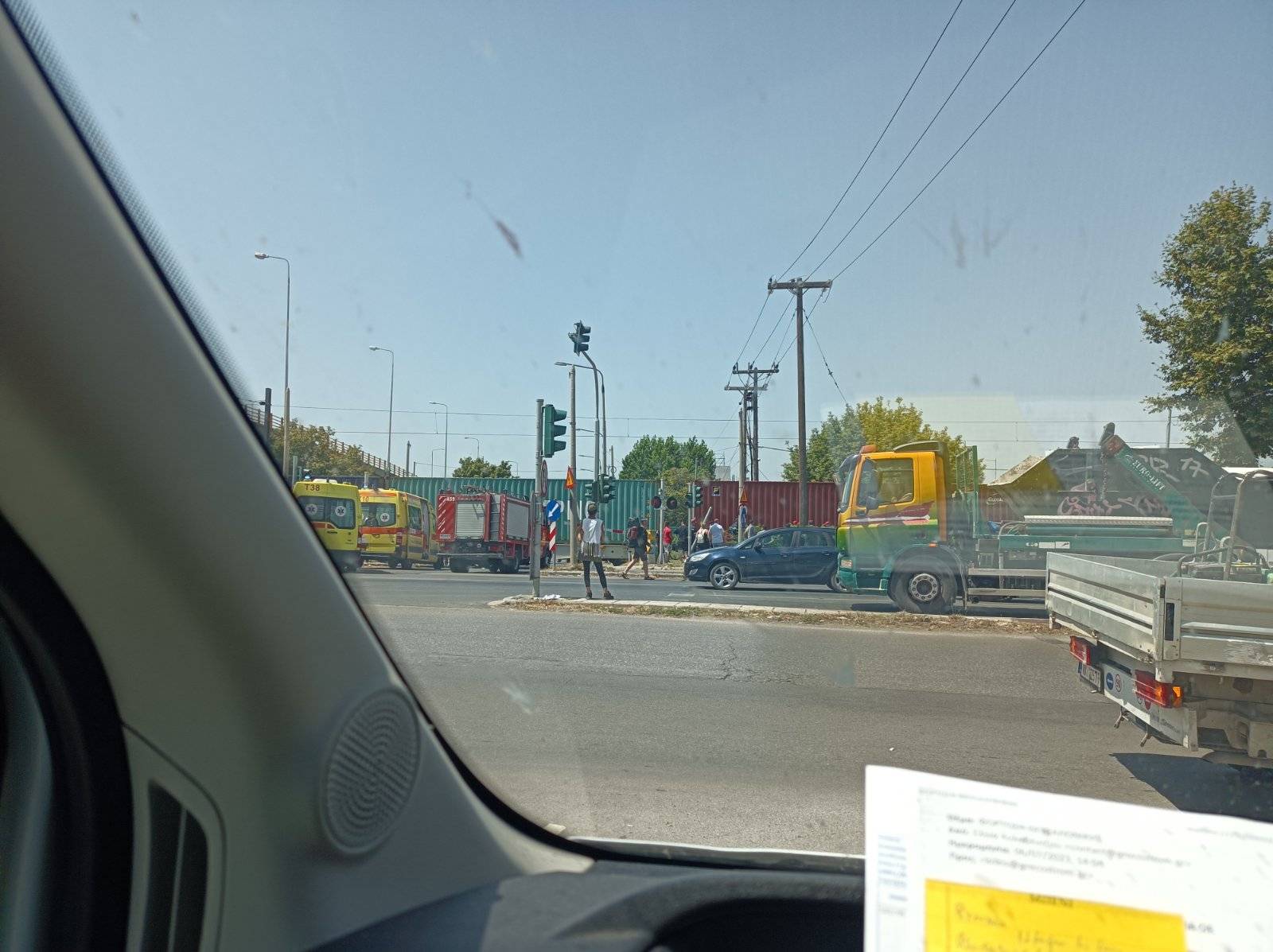 Θεσσαλονίκη: Νεκρός ο οδηγός μηχανής που παρασύρθηκε από τρένο